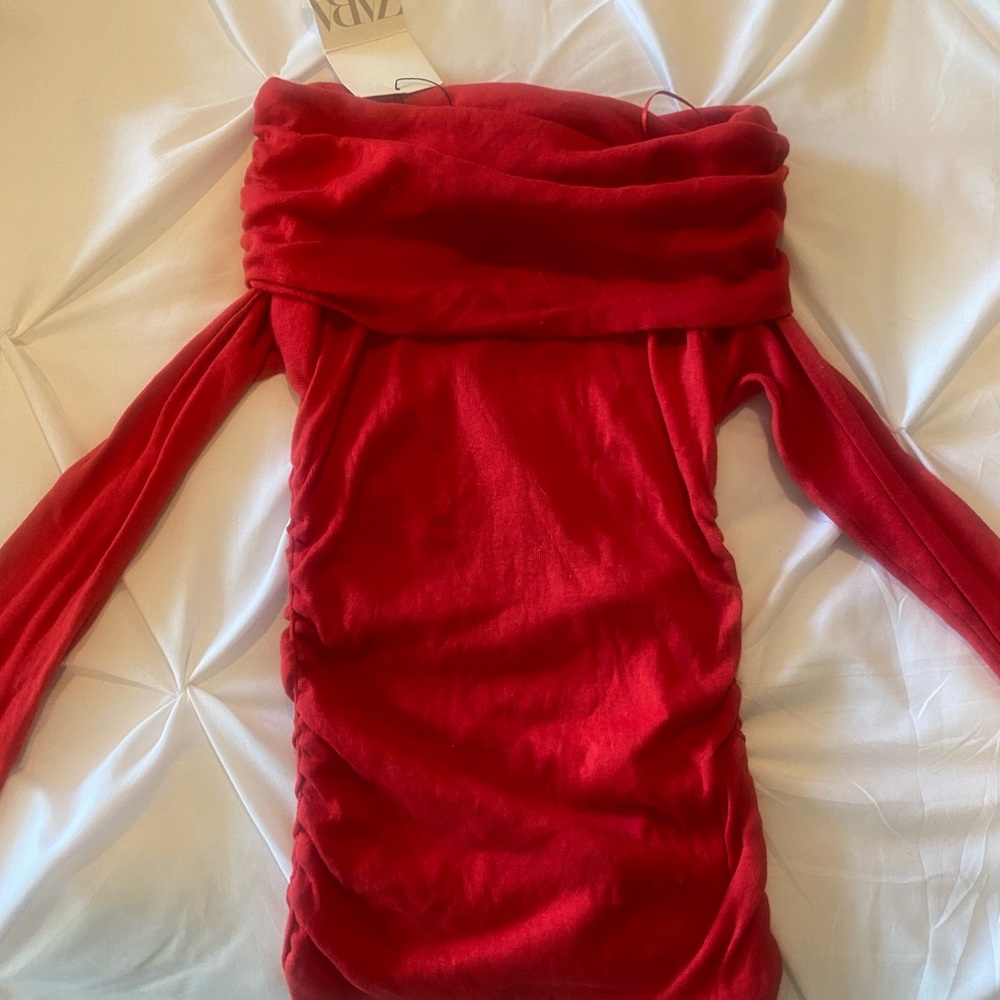 Zara new with tags Red Off-Shoulder top size s